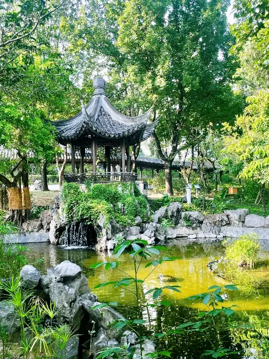 Kowloon Walled City Park: A Historical Gem in Hong Kong
