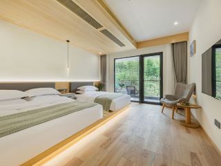 Yucun, Anji! The family-friendly guesthouse by the mountain pool is amazing