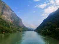 ชมวิวผาแดง หนองเขียว เมืองงอย หลวงพระบาง สปป.ลาว