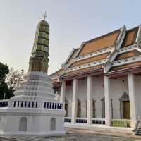 เที่ยวชมวัดนางชี
