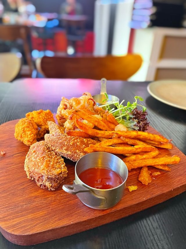 尖沙咀玩味十足西餐廳🍽