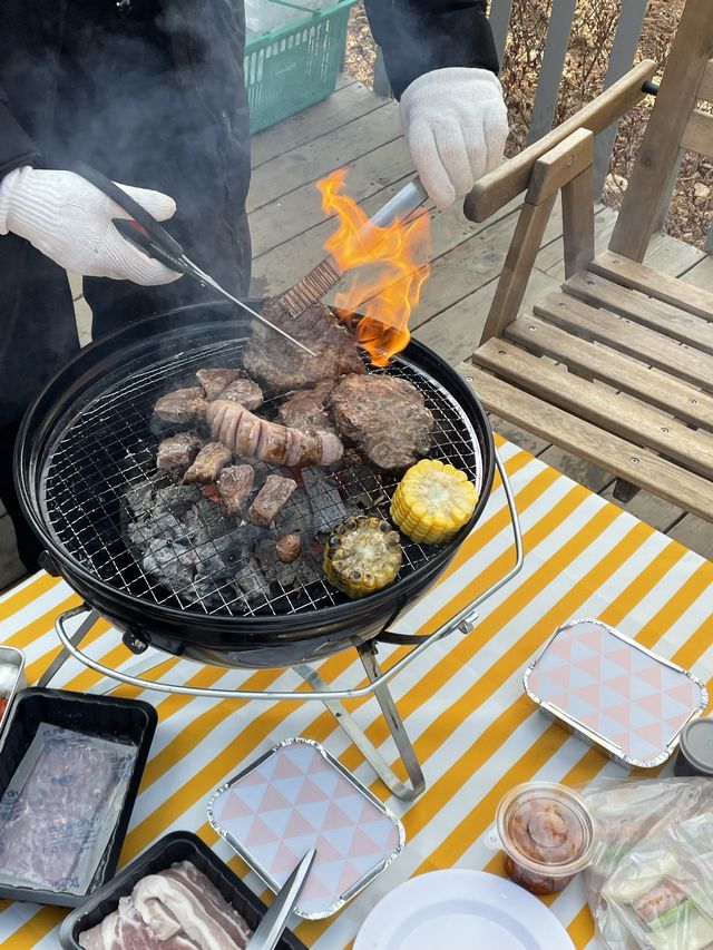 강아지와 함께 캠프닉을 “오솔길 제부“