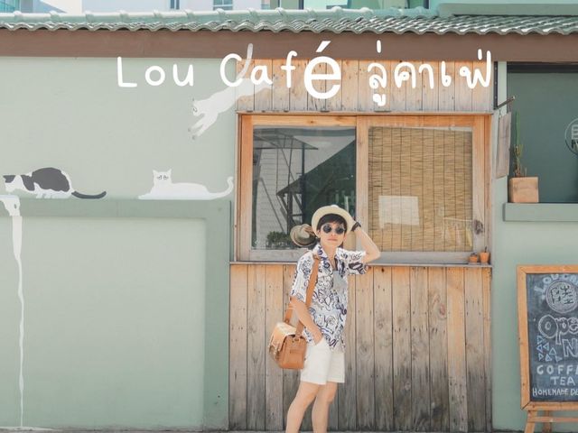 LouCafé คาเฟ่ minimal Style ที่ชื่อว่า Lou 
