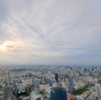 曼谷彩虹雲霄酒店Baiyoke Sky Hotel🩷高樓景觀餐廳享受佳餚與曼谷不夜城