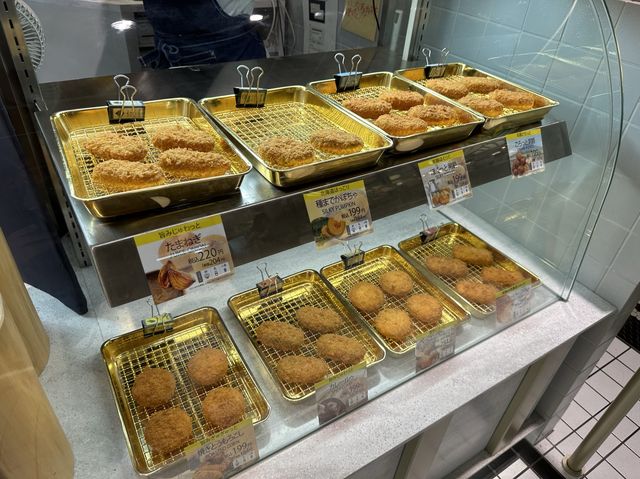 東京・渋谷。1個でもその場で食べられるからあげ屋さん『KENTYSKITCHEN.SHIBUYA』