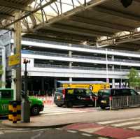 CLEAN AND HUGE AIRPORT!