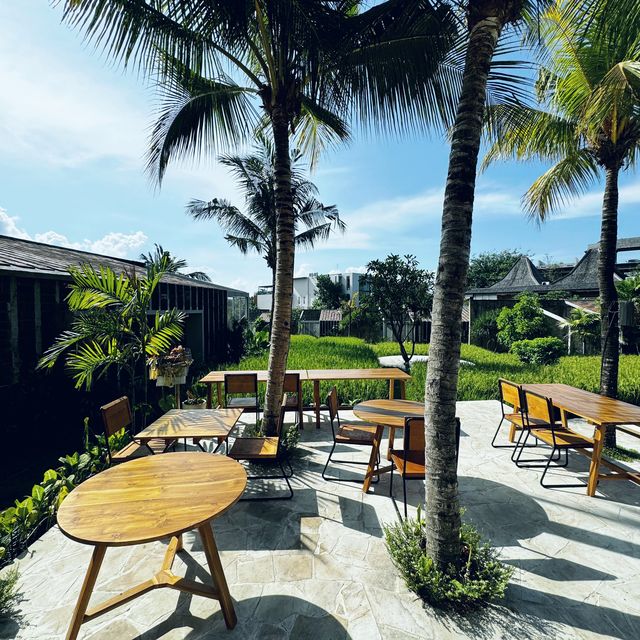 An authentic modern Balinese hotel in Canggu