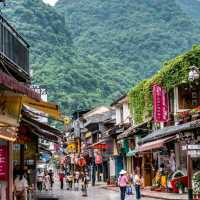 The Wonders & Magnificient of Yangshuo, Guilin 