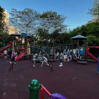 佔地廣闊嘅櫻桃街公園