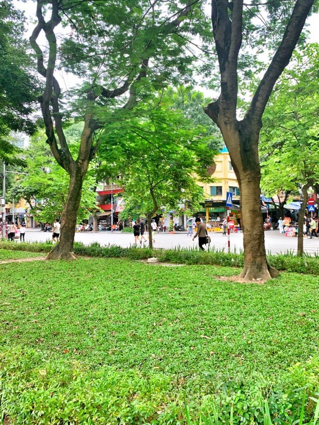 Beautiful Surroundings of Hoan Kiem Lake 