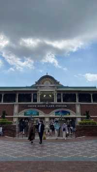 Tokyo Disneyland!