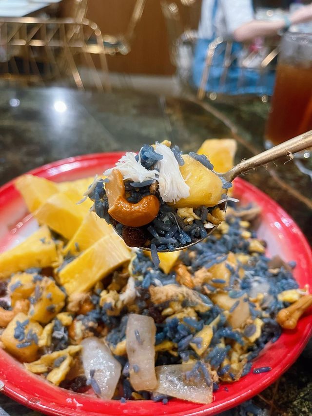舒適環境💐大大份‼️世一泰國菜🥰