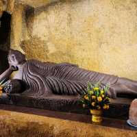 วัดเจติยาคิรีวิหาร หรือ ภูทอก