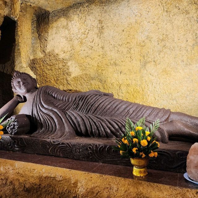 วัดเจติยาคิรีวิหาร หรือ ภูทอก