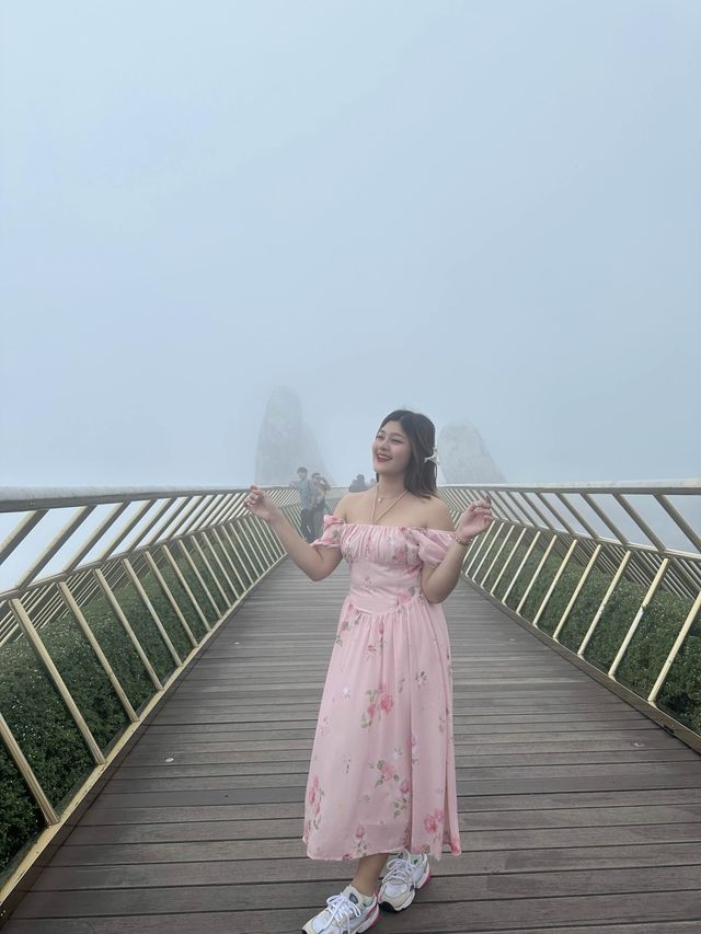 แจกมุมถ่ายรูป สะพานมือ 🇻🇳🪭
