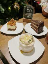 The amazing cakes, Kenny Hills Baker