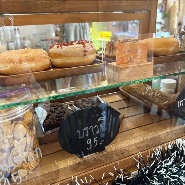 คาเฟ่เปิดใหม่ #นครพนม ☕️ชมนคร คาเฟ่ - Chom Nakhon 
