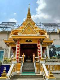ลอดโบสถ์เก่าที่ วัดโบถส์หลวงปู่เทียน