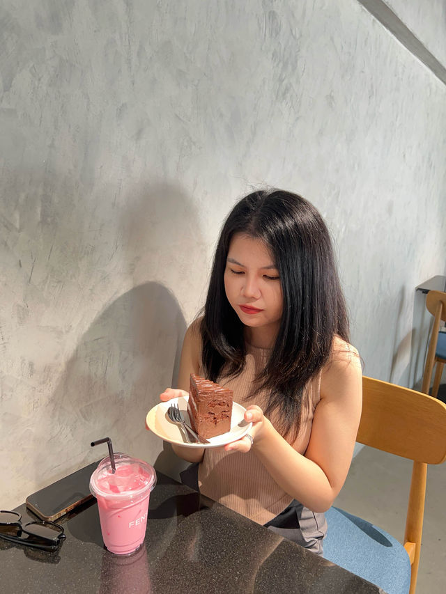 FENS cafeที่ไม่ลับ