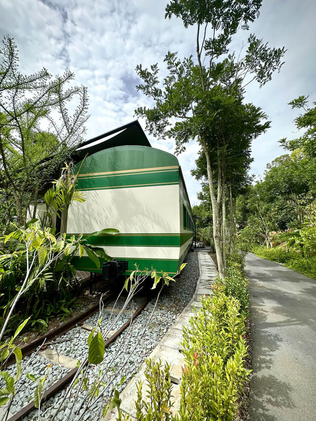 Heritage Railcar 🚃 ที่สุดในการออกแบบตกแต่งรถไฟ 🛤️