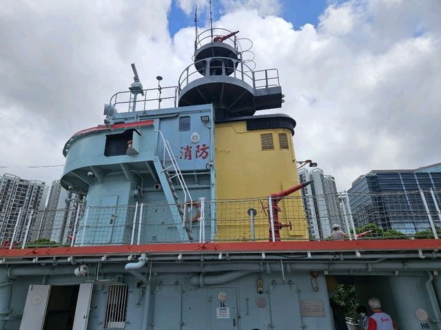 已退役的香港大型消防滅火輪