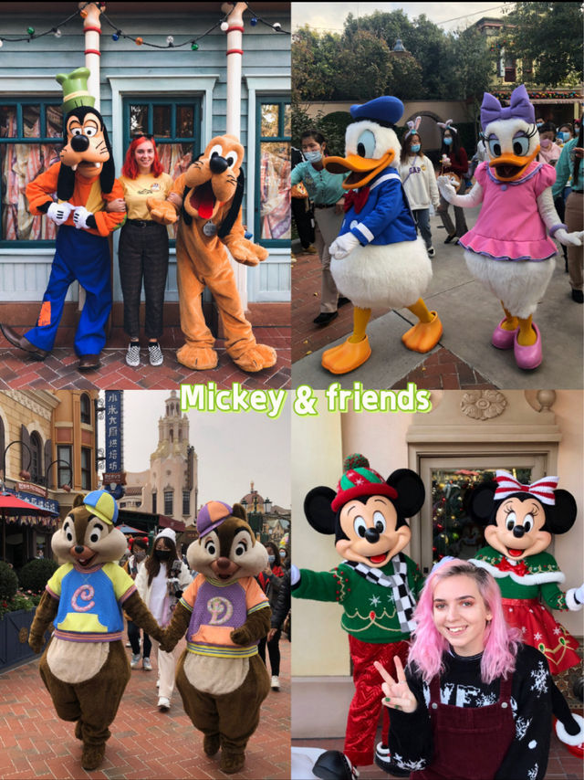 Character Guide at Shanghai Disneyland 🐰🇨🇳