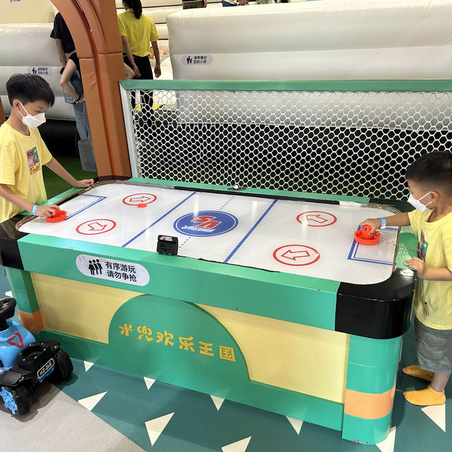 【 玩樂設施豐富的室內兒童遊樂場 】 