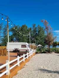 AM LOVING THIS CARAVAN STAY !