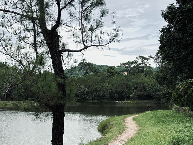  Minh Mang Tomb: A Royal Masterpiece
