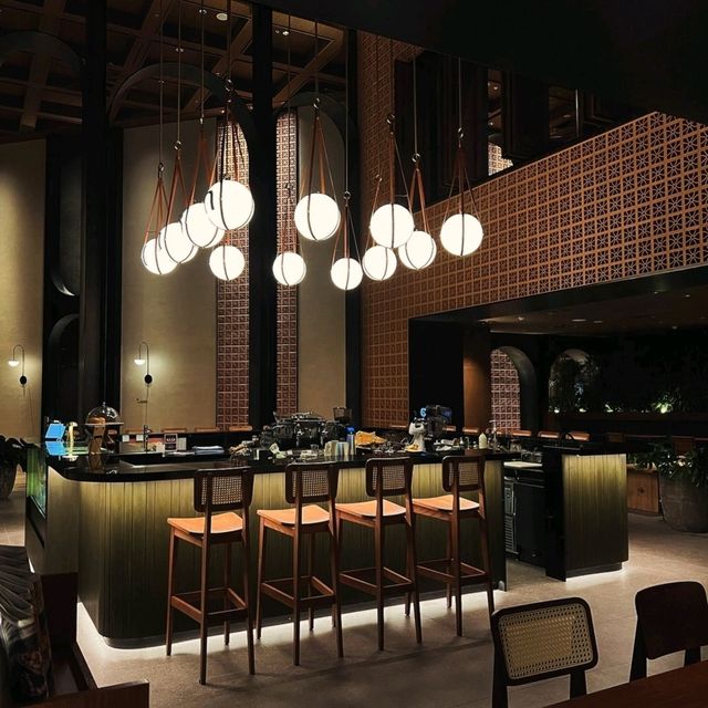 Lush Salon
