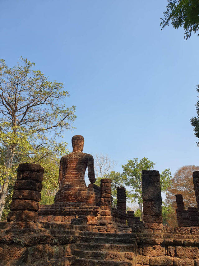 อุทยานประวัติศาสตร์ กำแพงเพชร✨
