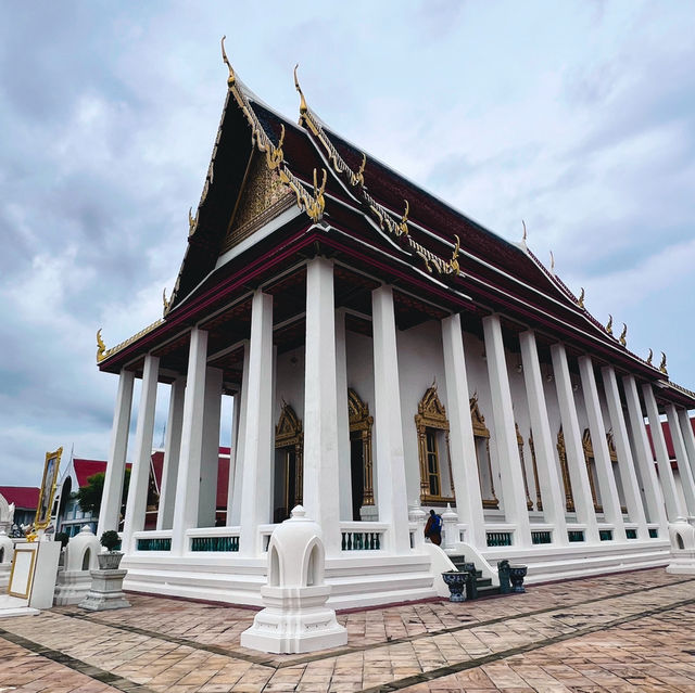 วัดเทวราชกุญชรวรวิหาร