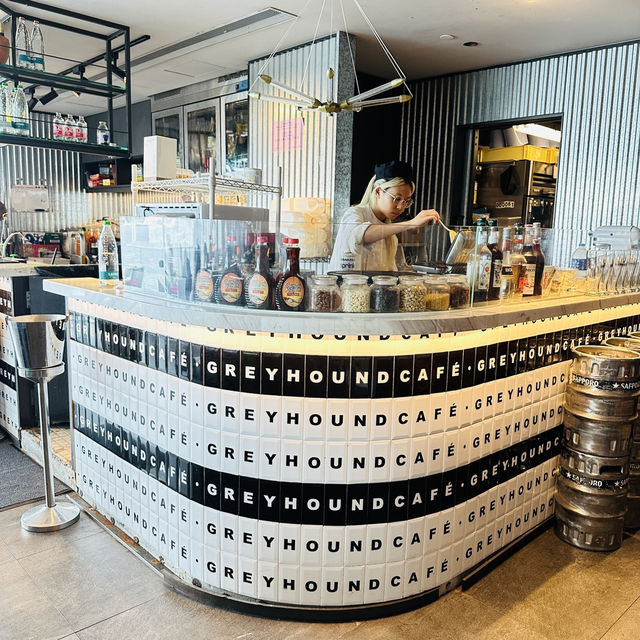 Greyhound Café K11: A Taste of Bangkok in Hong Kong
