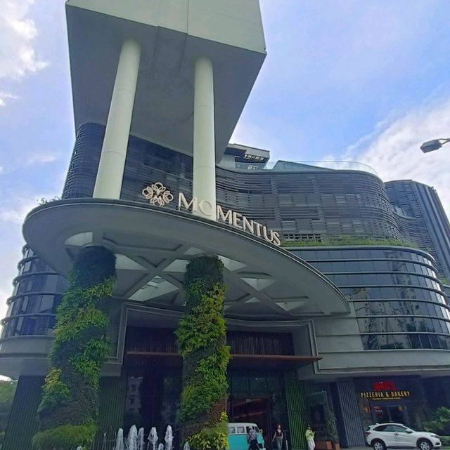 Momentous Hotel Alexandra 