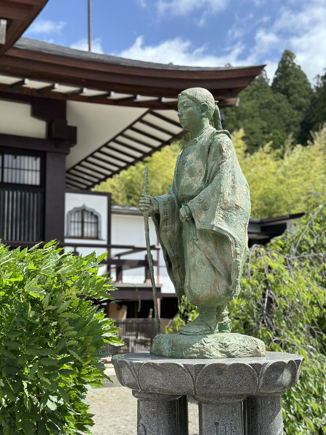 Japanese Ancient Architecture: Gassho Houses