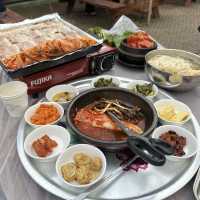  행리단길 웨이팅 맛집, 화성행궁 구경 후 꼭 들러야 할 야장맛집. ‘빨간지붕’