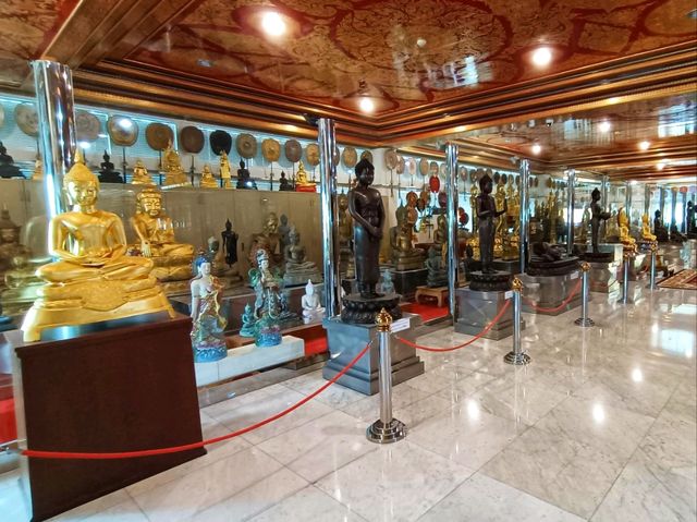 วัดปากน้ำภาษีเจริญ กทม.