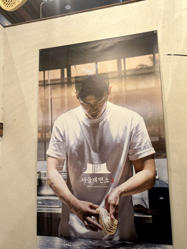 【中環】Seoul Noodles: 鮮美入味的韓式雞湯麵和排骨辣湯麵