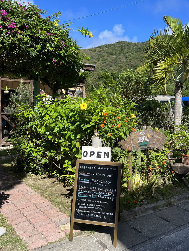 予約必須！島の人気カフェ