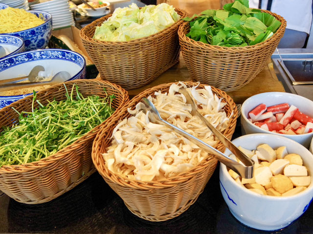 【マレーシア・クアラルンプール】街を眺めながらゆったり朝食を🌅