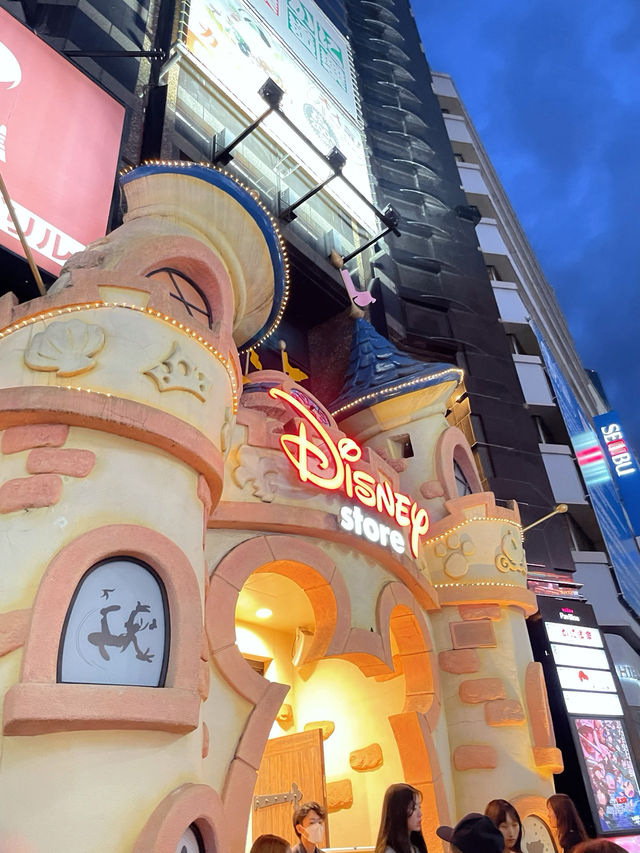 Disney Store ชิบูยะมีอะไรบ้าง ไปดูกัน!