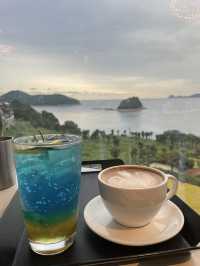 한적한 바다뷰 🌊거제도 대형카페 “윤돌커피”☕️