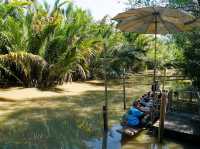 ล่องเรือท่าน้ำต้นลำพู ไหว้พระ ตลาดใหม่ แปดริ้ว