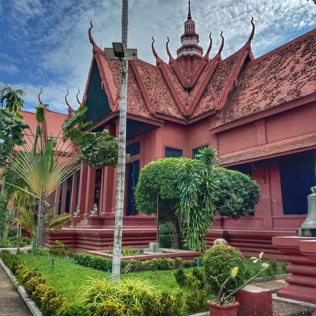 Phnom Penh: Two Days, Tuk Tuks, and Tasty Treats