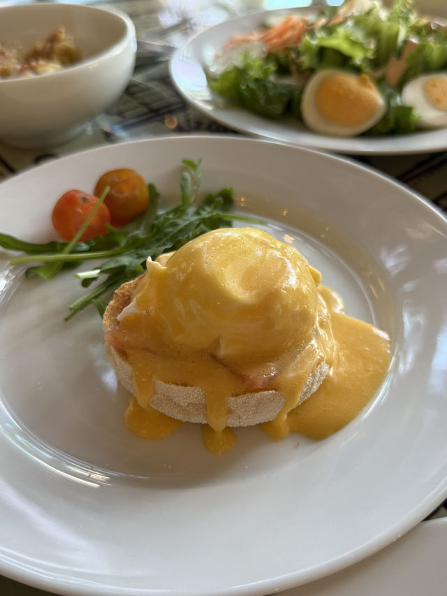 Amazing breakfast selection!🍳