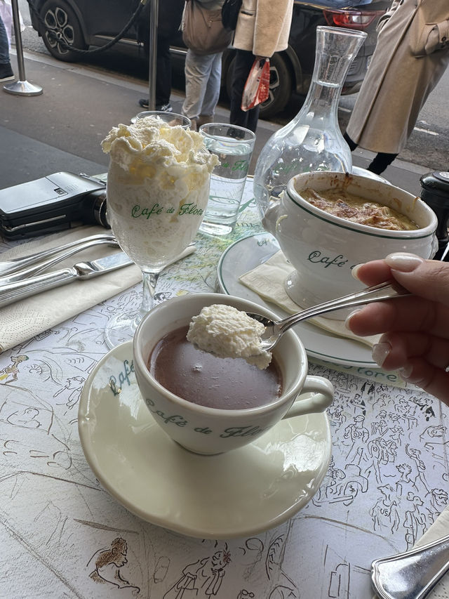 【フランス/パリ】ピカソも来ていた！老舗カフェ☕️