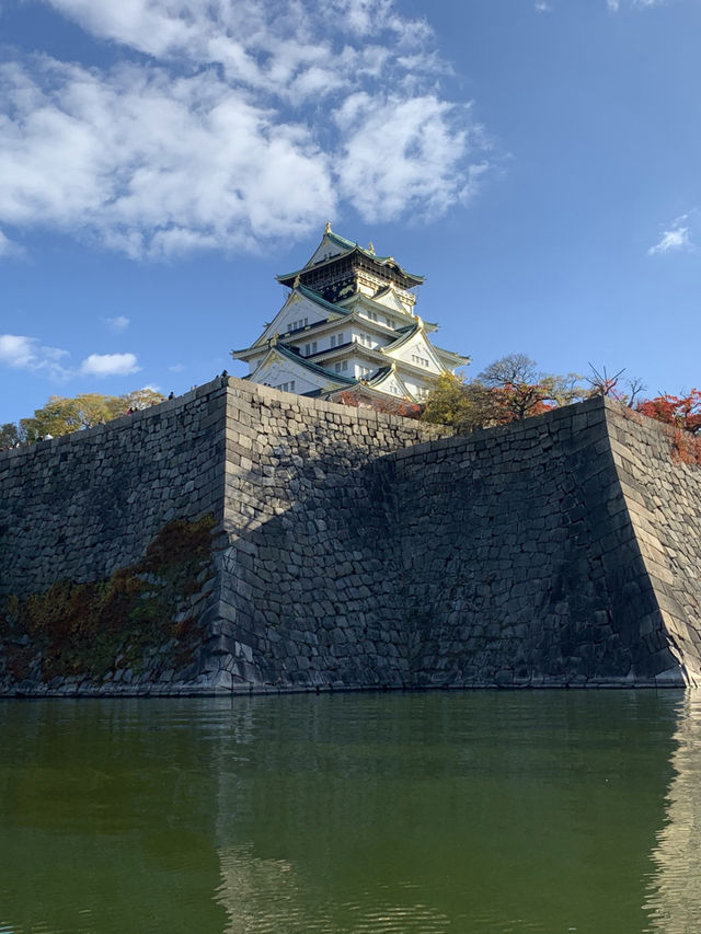 歷史與現代交融的大阪城：一場穿越時空的旅程