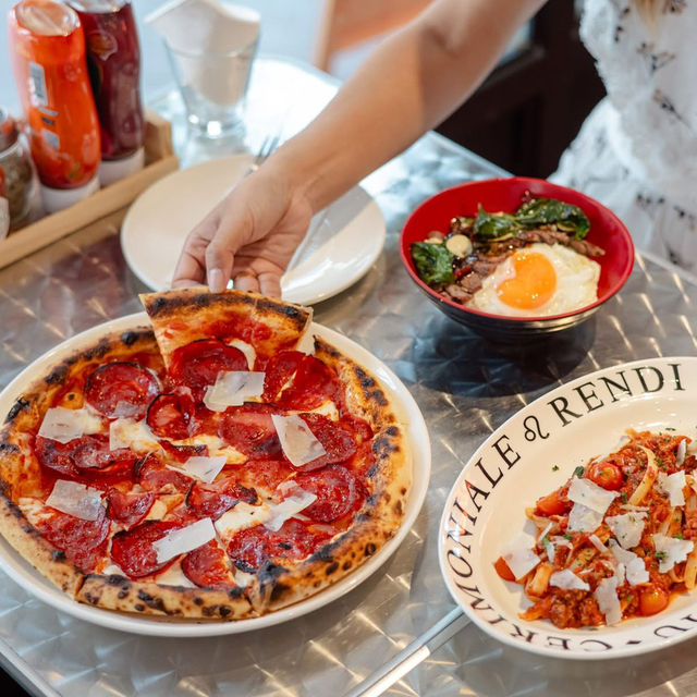 ร้านพิซซ่าโฮมเมดอร่อยๆ 🍕