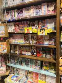 【渋谷】VILLAGE VANGUARD - あらゆるキャラクターが揃う！あれもこれも欲しくなっちゃいます！！-
