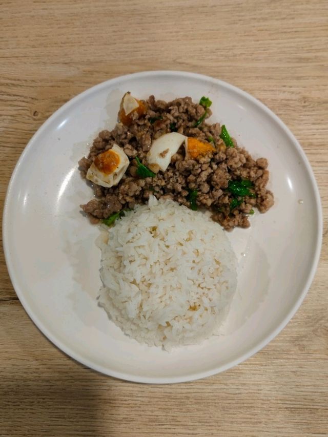 ร้านมันดี ก๋วยเตี๋ยวต้มยำมันกุ้ง ประดิพัทธ์